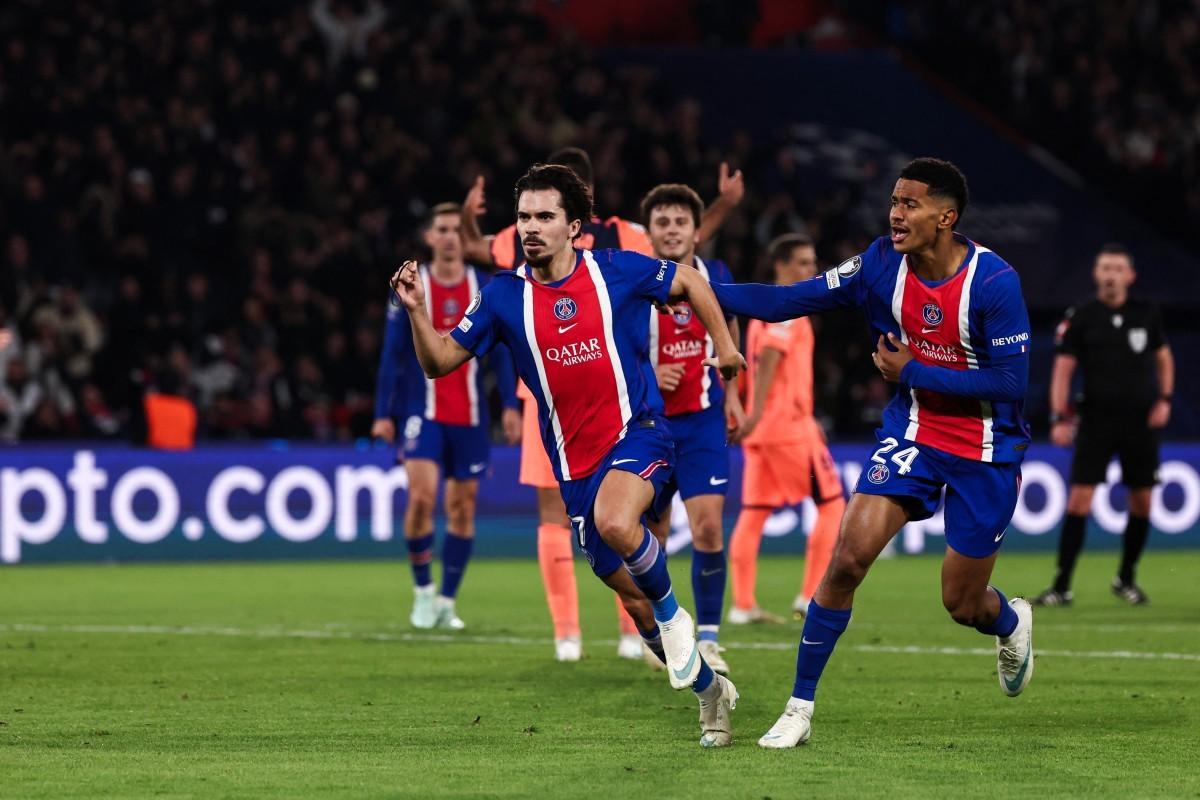 PSG vence Barcelona por 4 a 2 e mantém 100% na Champions