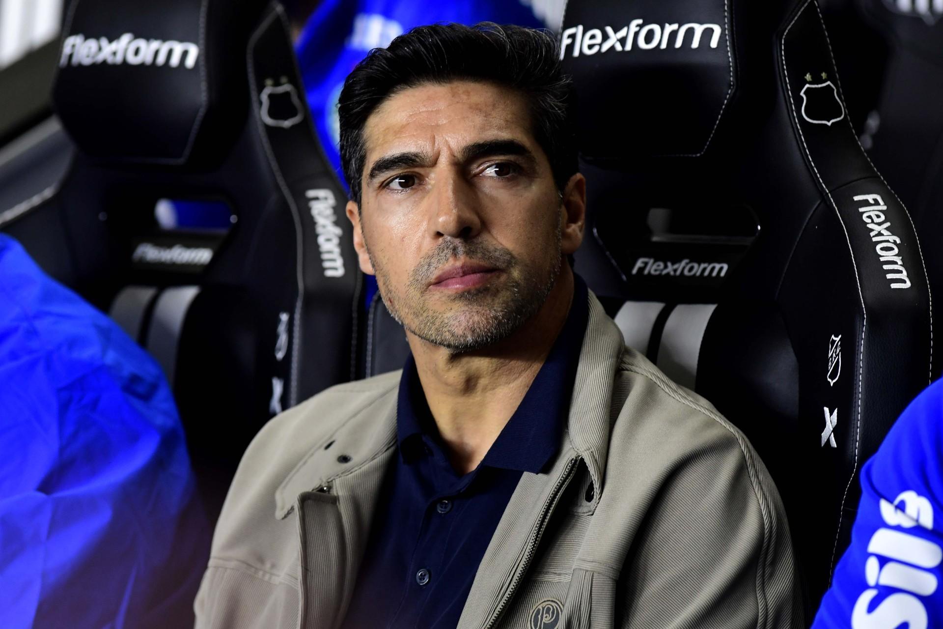Abel Ferreira: fala à torcida vira debate no Palmeiras