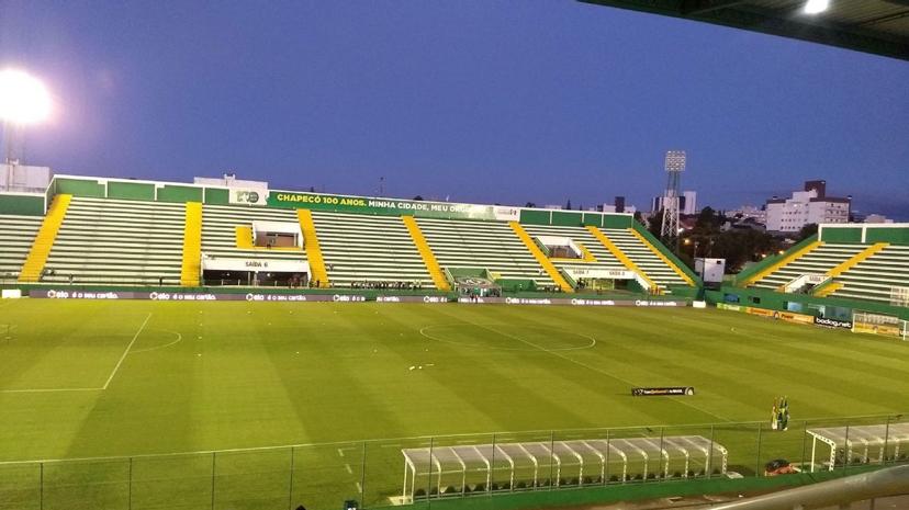 Chapecoense x Botafogo: horário, escalação e palpite — Rodada 12