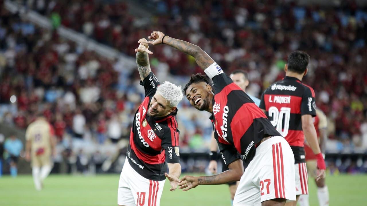 Flamengo 4x1 Medellín: goleada de ídolos mantém 100% na Libertadores