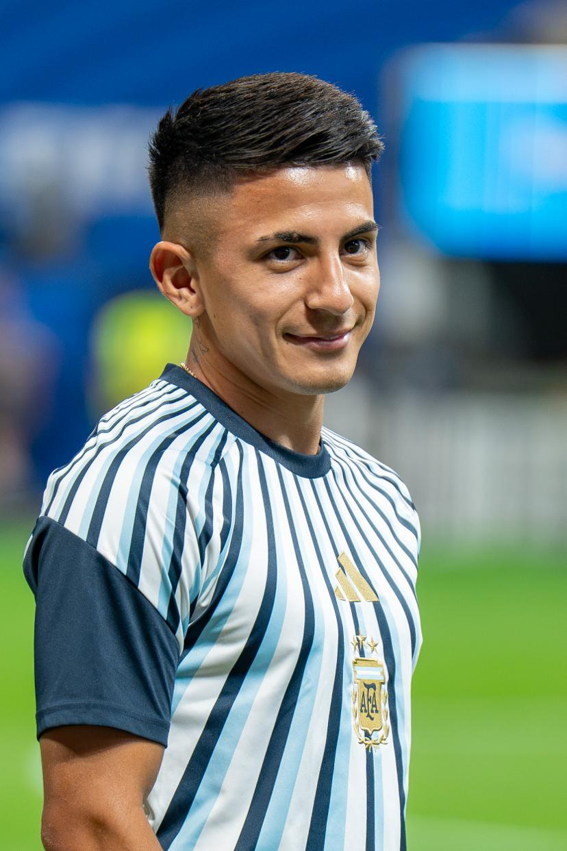 Thiago Almada: Flamengo ganha terreno com a janela aberta