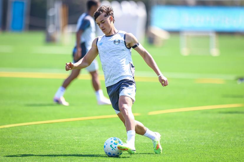 Grêmio usa Gre-Nal sub-20 para testar jovens com Renato