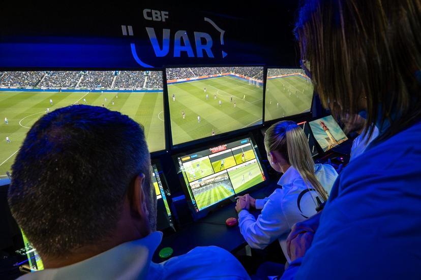 Impedimento semiautomático: o balanço da estreia no Brasileirão