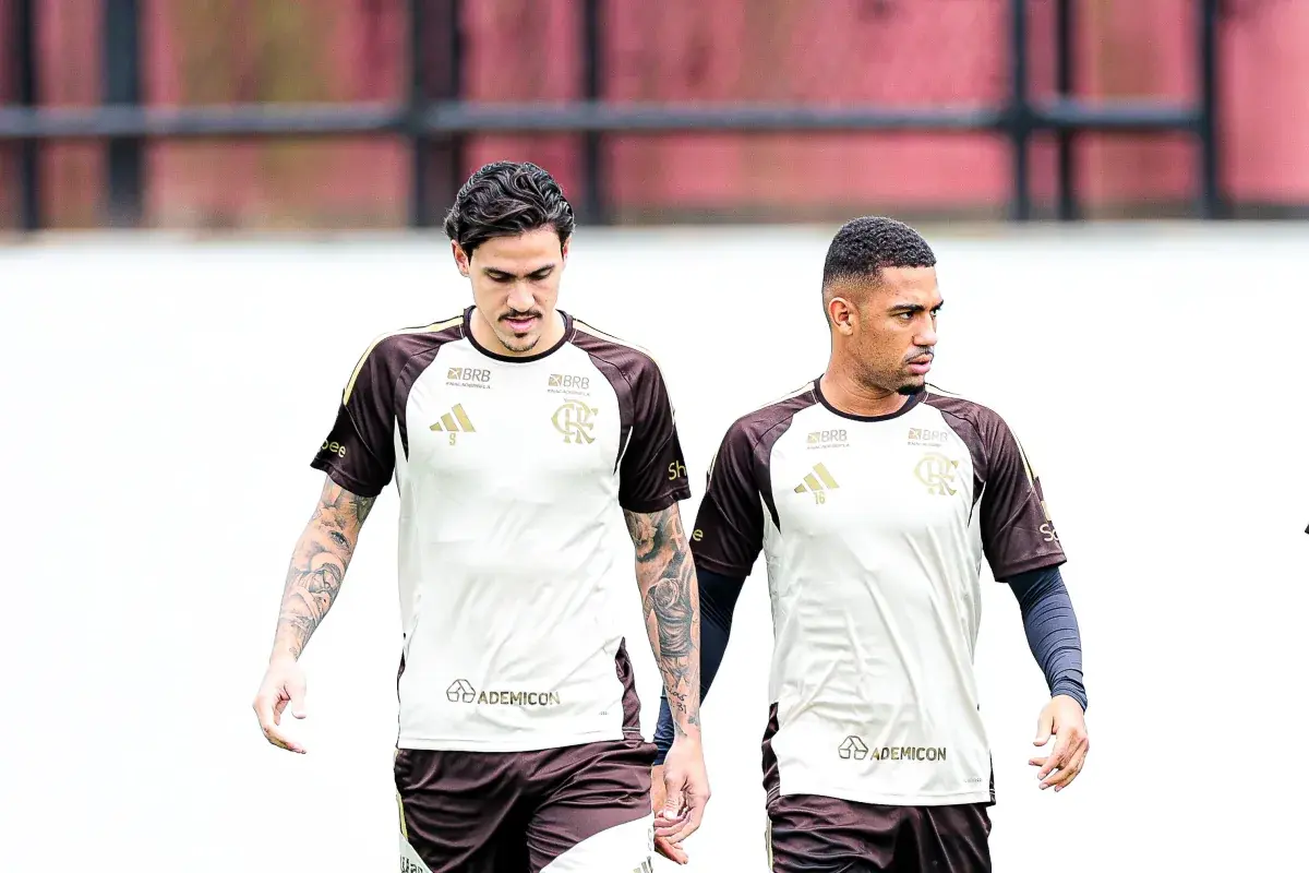Pedro e Lino voltam ao treino do Flamengo antes do Santos