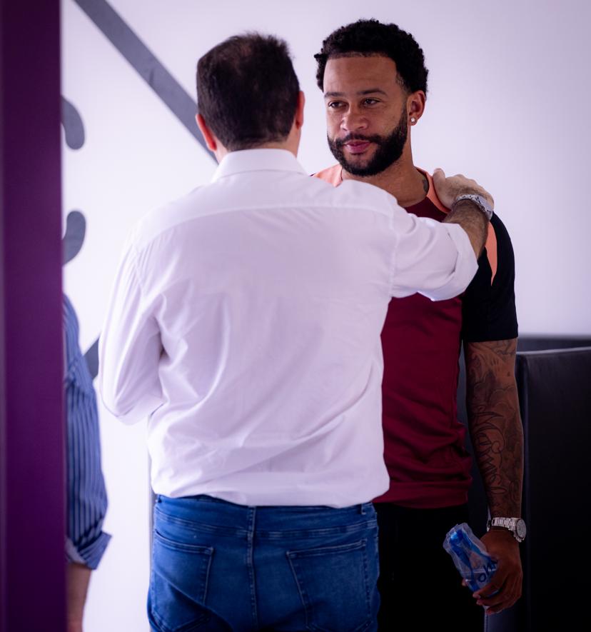 Mercado da bola: Memphis tem seis dias e Almada diz sim