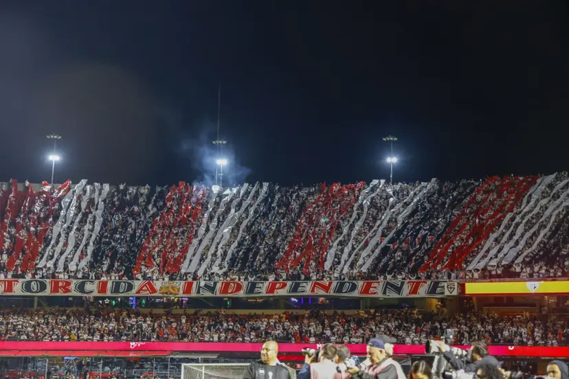 São Paulo x Vitória: onde assistir e prováveis escalações