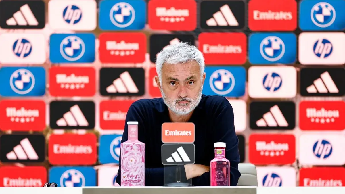 Vini Jr. deve ser titular contra o Leipzig, indica Mourinho
