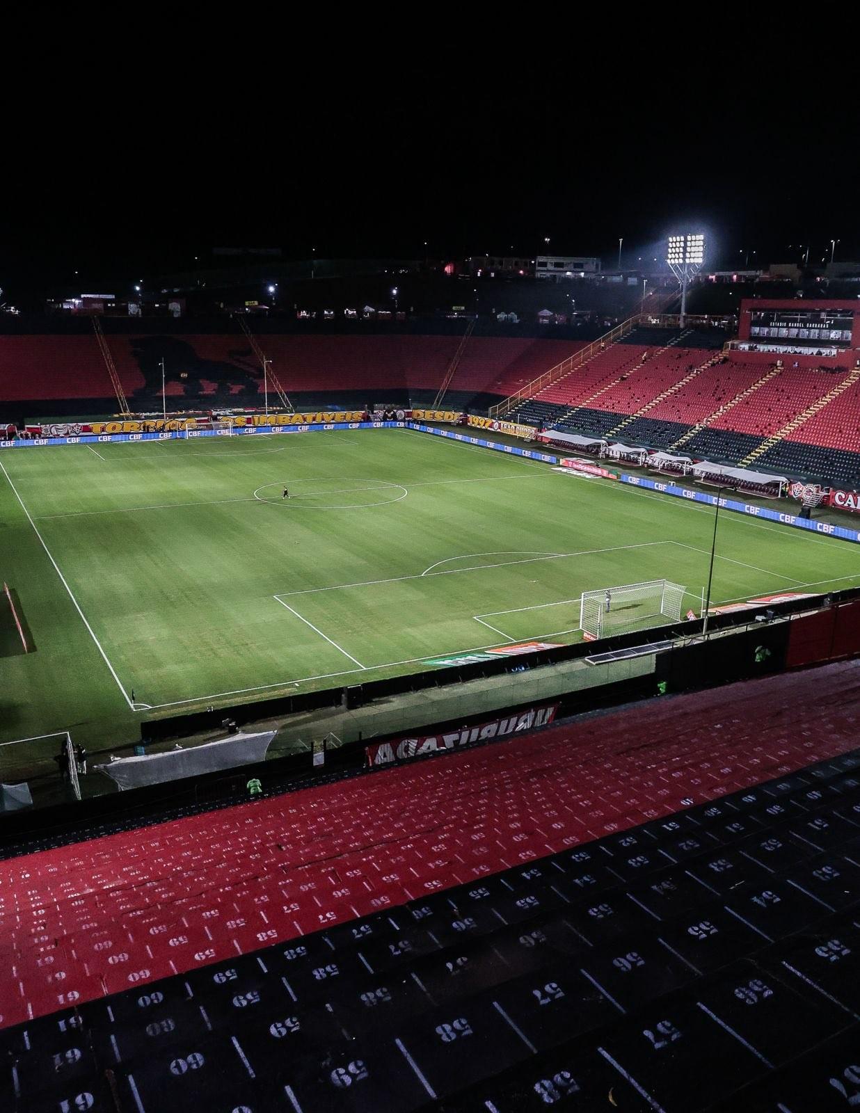 Vitória x Grêmio: onde assistir e escalações hoje
