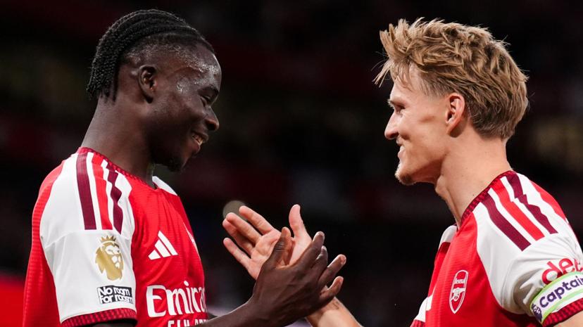 Arsenal goleia Coventry e estreia com vitória na Premier