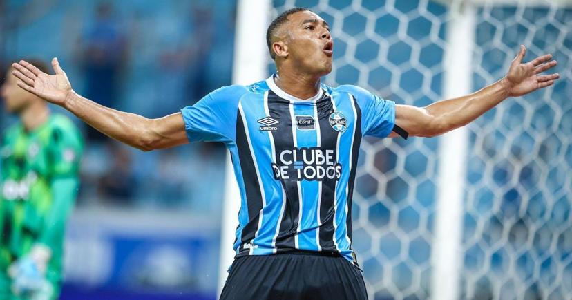 Carlos Vinicius: a máquina de gols que lidera o Brasileirão 2026