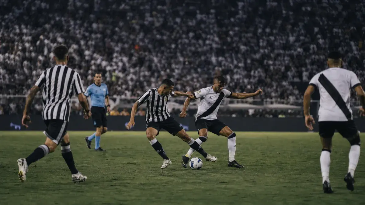 Ceará x Ponte Preta abre Série B sob pressão contra o Z-4