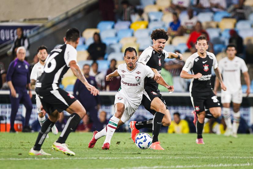 Fluminense x Corinthians: G-4 contra a seca do Timão no Maracanã