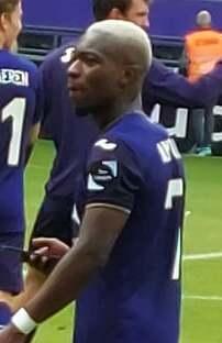 Grêmio 2x0 Vitória: Amuzu decide, Marlon sai em ambulância