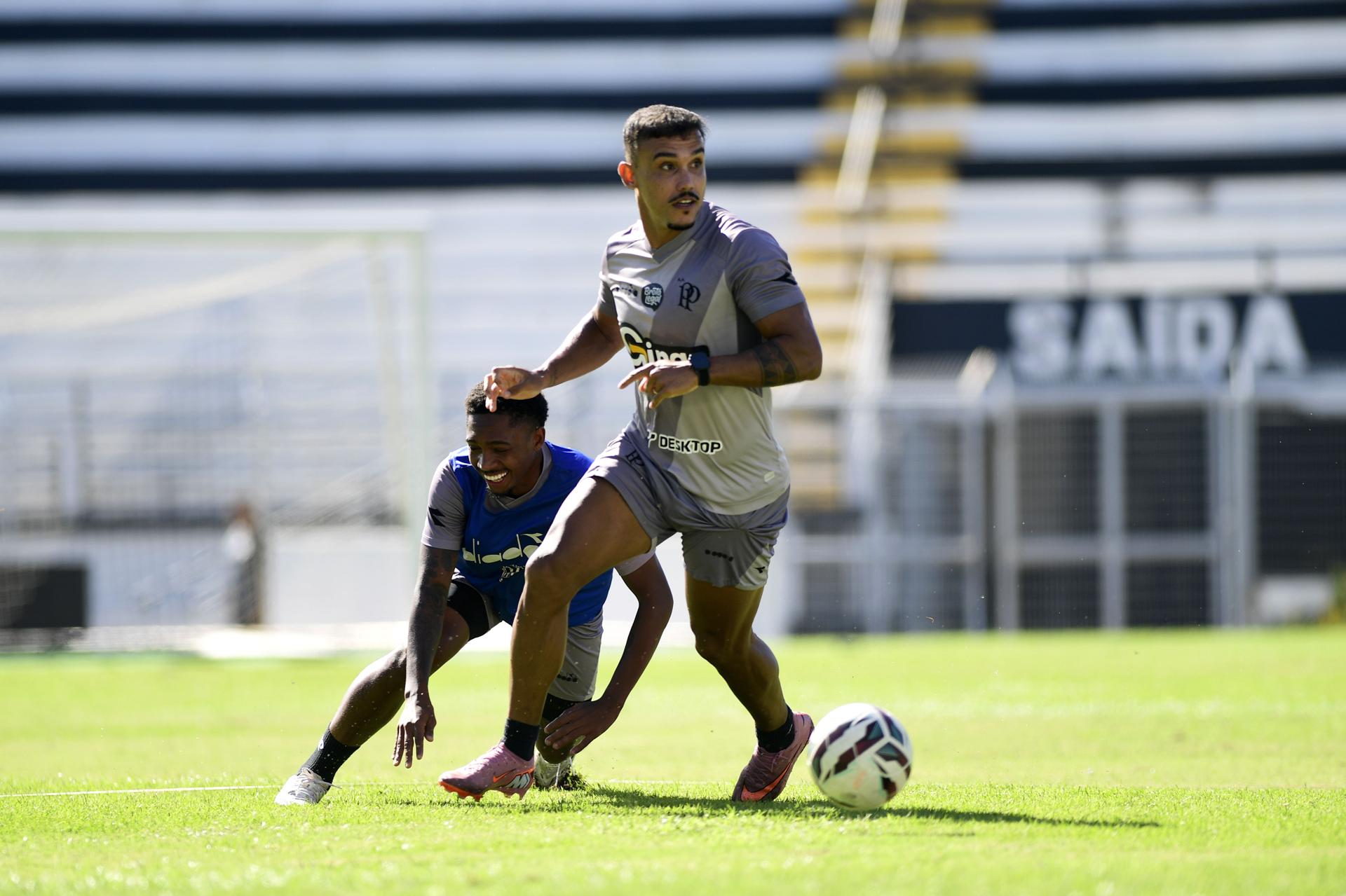 Ponte Preta x América-MG: duelo de sobrevivência na Série B